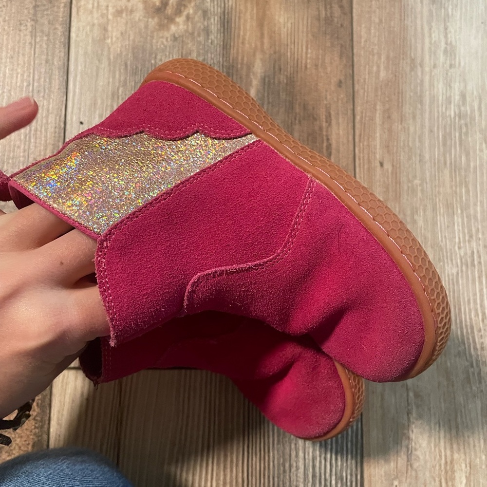 Livie and Luca size 9 pink suede booties